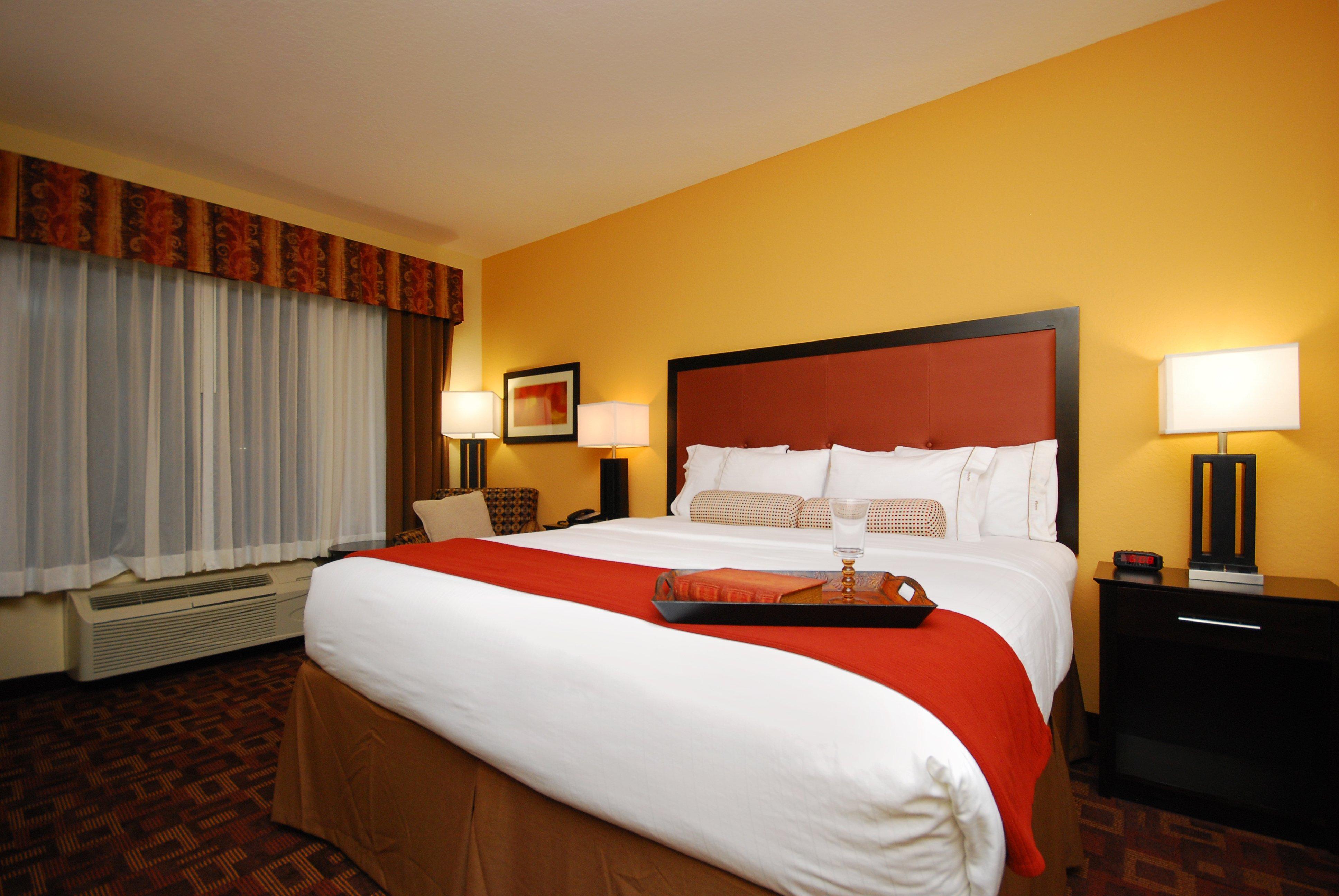 Holiday Inn Express & Suites Gonzales By Ihg Exterior photo