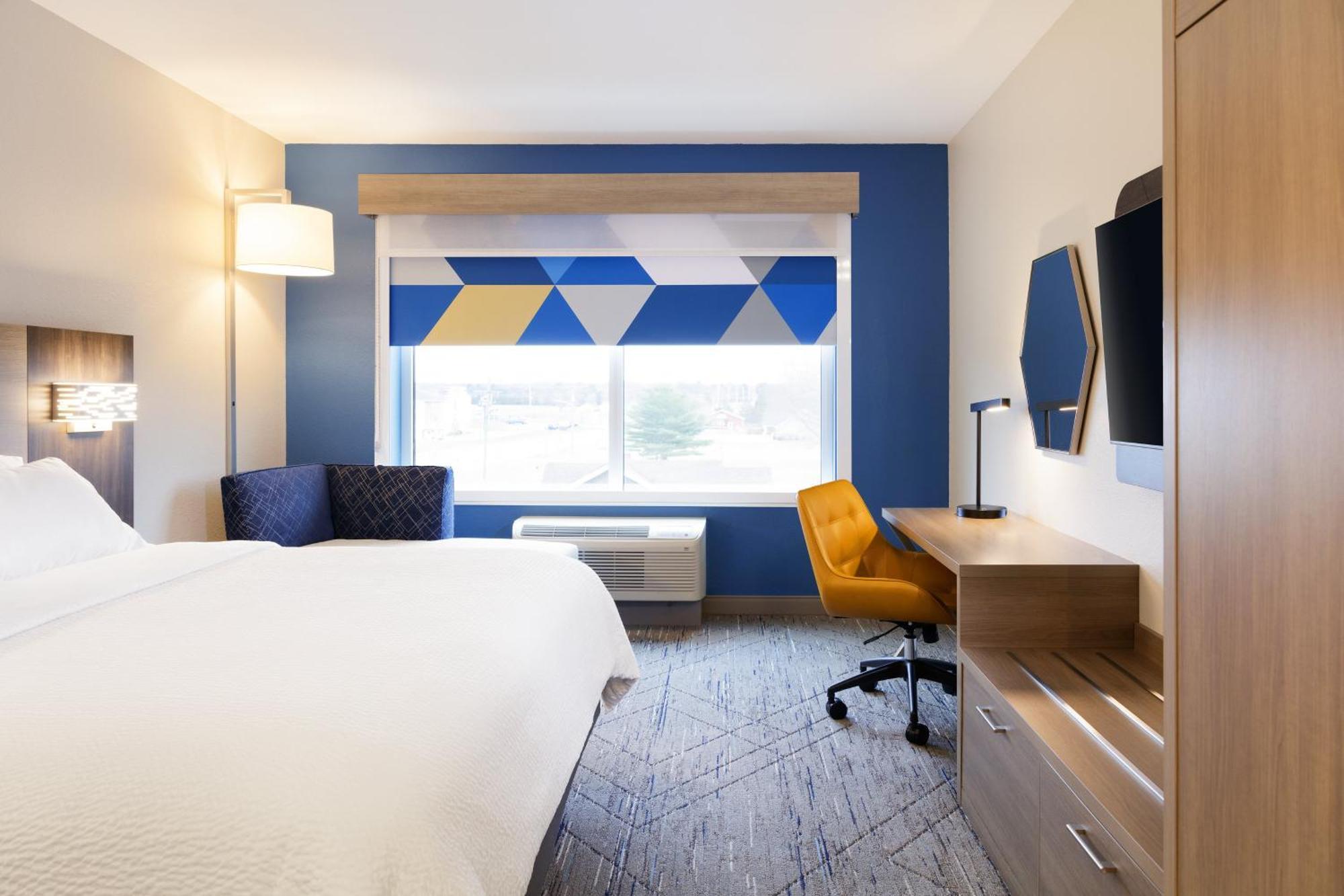 Holiday Inn Express & Suites Gonzales By Ihg Exterior photo