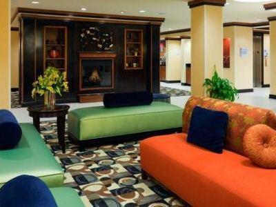 Holiday Inn Express & Suites Gonzales By Ihg Exterior photo